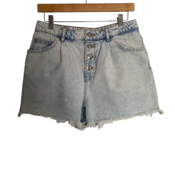 Zara Light Wash High Rise Jean Shorts 6 - Picture 1 of 4